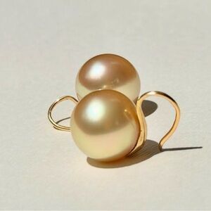 AUTHENTIC  South Sea Golden Pearl high quality FLOATING earrings 14 K gold